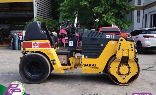 ขายรถบด SAKAI TW502-1 รถบดหน้าเหล็ก-หลังยาง รุ่นใหม่ เอวอ่อน ชั่วโมงน้อย มือสองสภาพดี นำเข้าจากญี่ปุ่น โดย P&P Pro