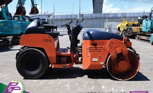 ขายรถบด HITACHI CC150C-2 รถบดหน้าเหล็ก-หลังยาง เทียบเท่า SAKAI TW502 เอวอ่อน ชั่วโมงน้อย มือสองสภาพดี นำเข้าจากญี่ปุ่น โดย P&P Pro