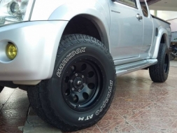 ขายครับเผื่อใครสนใจ lenso 16x9 พร้อมยาง 265/75/16 ปี 13 สวยๆ โหดๆ