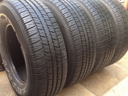 ยาง Maxxis 245 70 16 ปลายปี11 ดอกเยอะ ไม่มีปะ