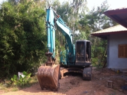 ขายแบคโฮ HITACHI EX135UR 700,000.-