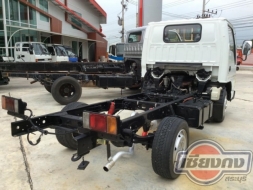 รถบรรทุก 6ล้อ ISUZU NKR ตาเพชร