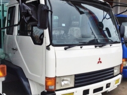 หัวเก๋ง Mitsubishi Fuso