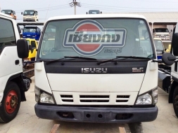 รถบรรทุก ISUZU NPR ตาเพชร