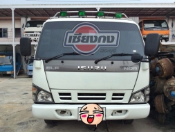 รถบรรทุก ISUZU NPR ตาเพชร