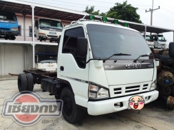 รถบรรทุก ISUZU NPR ตาเพชร