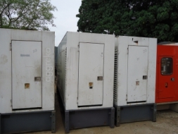 ขายเครื่่องปั่นไฟ CUMMINS 6CTA 175KVA USA