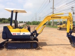 ขายรถแบคโฮ KOMATSU PC10-6 สภาพสวยพร้อมใช้ นำเข้าจากญี่ปุ่น มีVDOการทำงานครับ