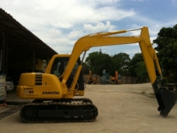 ขายรถขุด  KOMATSU PC60-7  มีหลายคัน