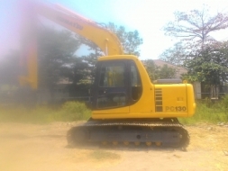 ขายรถเก่านอก ยังไม่ได้ใช้งานบ้านเรา Komatsu PC130-6,ใบแทร็ค 70 ซ.ม.มีลายหัวเจาะ ,สภาพดี เอวแน่น แรง,