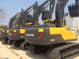 ขายดาวน์รถใหม่ VOLVO EC210D กับรุ่น VOLVO EC140D