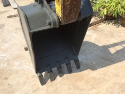 ขายแบคโฮ  ยี่ห้อKOMATSU PC70-7