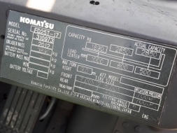 KOMATSU 2.5 ตัน รุ่น17 งาสไลด์ งาเข้าตู้ ยกสูง 3 ม. ดีเซล