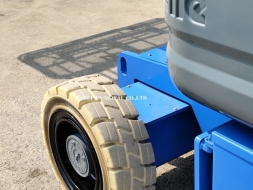 รถกระเช้า Boom Lift Genie Z-45/25J